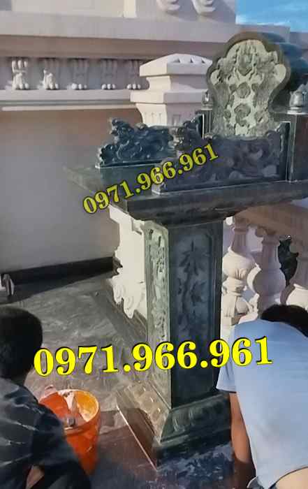 Ông Thiên , Thủy Thần , Địa Tạng , Bồ Tát , Phật , Trời Đất , Tiền Chủ, Chư Thiên , Chúa, Thần Tài , Vong Hồn , Hương Linh, Quan Thần Linh,