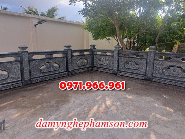 lan can nhà thờ dòng ho, gia đình, lan can đình chùa, lan can nghĩa trang, khu lăng mộ, gia đình, lan can nơi tâm linh, hàng rào từ đường, dòng họ, hàng rào, biệt thự, sân vườn, hàng rào lăng thờ,  nghĩa trang , gia đình, giá bán theo thỏa thuận, kích thước theo nhu cầu khách hàng, bên em chuyên sản xuất, lắp đặt, hoàn thiện theo nhu cầu, tâm linh của gia đình