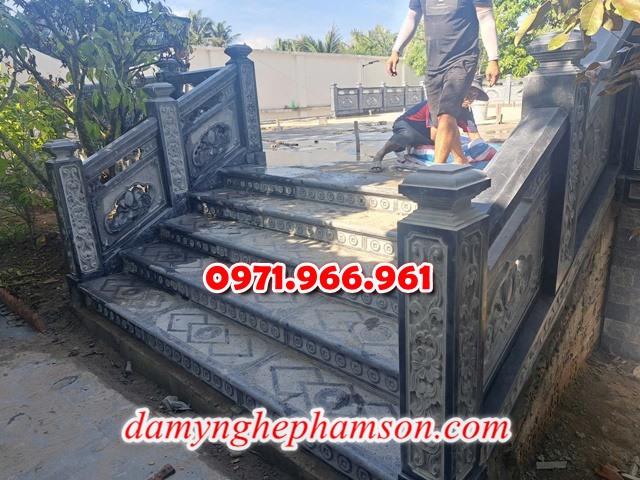 lan can nhà thờ dòng ho, gia đình, lan can đình chùa, lan can nghĩa trang, khu lăng mộ, gia đình, lan can nơi tâm linh, hàng rào từ đường, dòng họ, hàng rào, biệt thự, sân vườn, hàng rào lăng thờ,  nghĩa trang , gia đình, giá bán theo thỏa thuận, kích thước theo nhu cầu khách hàng, bên em chuyên sản xuất, lắp đặt, hoàn thiện theo nhu cầu, tâm linh của gia đình