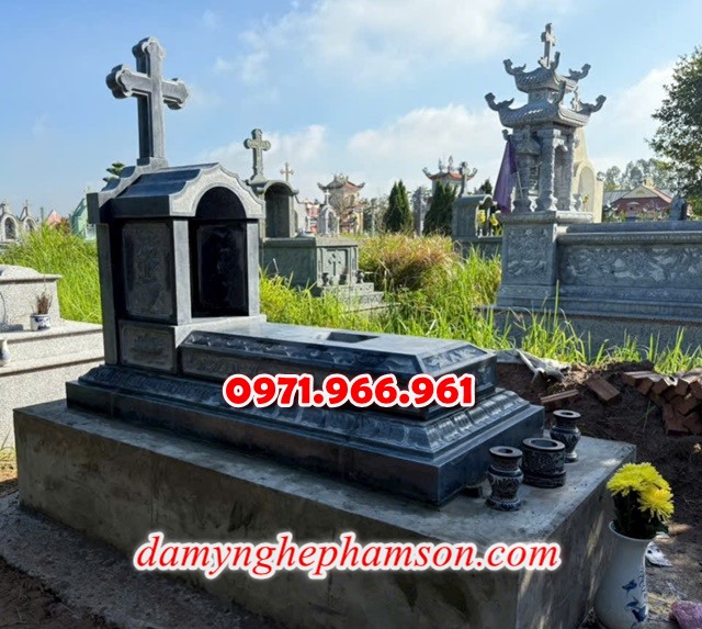 bia mộ đá xanh đẹp, giá bán mộ đá nguyên khối lắp sắp, địa chĩ nơi chỗ bán mộ đá hoa cương granite, kích thước mộ đá tự nhiên chuẩn phong thủy, thiết kế mộ đá trắng vàng theo yêu cầu, lắp đặt mộ đá cao cấp trọn gói theo yêu càu, mộ ông bà bố mẹ gia đình xây đá, mộ ốp đá xanh đen cẩm thạch, mẫu mộ đá đơn giản tam cấp không mái, mộ gia tộc song thân phu thê có mái che, kim tĩnh huyệt mộ bằng đá chôn tươi sang cát, nhà mồ mả để thề lưu giũ hũ lọ tro cốt, mộ sư bảo tháp ba năm bẩy chín tầng hình vuông lục lăng bát giác, mộ đôi tròn sang cát hỏa hung địa táng,