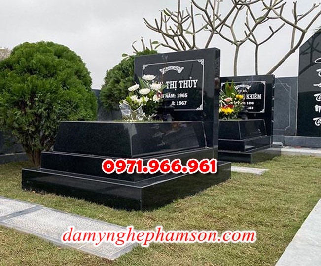 bia mộ đá xanh đẹp, giá bán mộ đá nguyên khối lắp sắp, địa chĩ nơi chỗ bán mộ đá hoa cương granite, kích thước mộ đá tự nhiên chuẩn phong thủy, thiết kế mộ đá trắng vàng theo yêu cầu, lắp đặt mộ đá cao cấp trọn gói theo yêu càu, mộ ông bà bố mẹ gia đình xây đá, mộ ốp đá xanh đen cẩm thạch, mẫu mộ đá đơn giản tam cấp không mái, mộ gia tộc song thân phu thê có mái che, kim tĩnh huyệt mộ bằng đá chôn tươi sang cát, nhà mồ mả để thề lưu giũ hũ lọ tro cốt, mộ sư bảo tháp ba năm bẩy chín tầng hình vuông lục lăng bát giác, mộ đôi tròn sang cát hỏa hung địa táng,