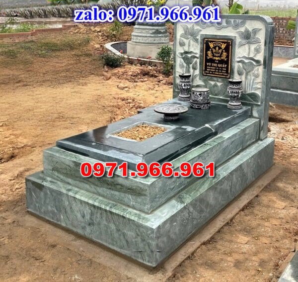 bia mộ đá xanh đẹp, giá bán mộ đá nguyên khối lắp sắp, địa chĩ nơi chỗ bán mộ đá hoa cương granite, kích thước mộ đá tự nhiên chuẩn phong thủy, thiết kế mộ đá trắng vàng theo yêu cầu, lắp đặt mộ đá cao cấp trọn gói theo yêu càu, mộ ông bà bố mẹ gia đình xây đá, mộ ốp đá xanh đen cẩm thạch, mẫu mộ đá đơn giản tam cấp không mái, mộ gia tộc song thân phu thê có mái che, kim tĩnh huyệt mộ bằng đá chôn tươi sang cát, nhà mồ mả để thề lưu giũ hũ lọ tro cốt, mộ sư bảo tháp ba năm bẩy chín tầng hình vuông lục lăng bát giác, mộ đôi tròn sang cát hỏa hung địa táng,