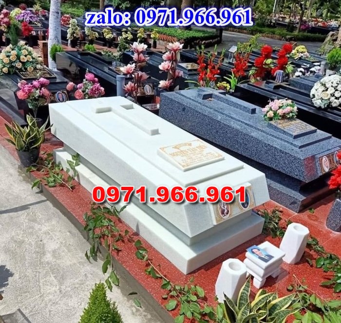 bia mộ đá xanh đẹp, giá bán mộ đá nguyên khối lắp sắp, địa chĩ nơi chỗ bán mộ đá hoa cương granite, kích thước mộ đá tự nhiên chuẩn phong thủy, thiết kế mộ đá trắng vàng theo yêu cầu, lắp đặt mộ đá cao cấp trọn gói theo yêu càu, mộ ông bà bố mẹ gia đình xây đá, mộ ốp đá xanh đen cẩm thạch, mẫu mộ đá đơn giản tam cấp không mái, mộ gia tộc song thân phu thê có mái che, kim tĩnh huyệt mộ bằng đá chôn tươi sang cát, nhà mồ mả để thề lưu giũ hũ lọ tro cốt, mộ sư bảo tháp ba năm bẩy chín tầng hình vuông lục lăng bát giác, mộ đôi tròn sang cát hỏa hung địa táng,