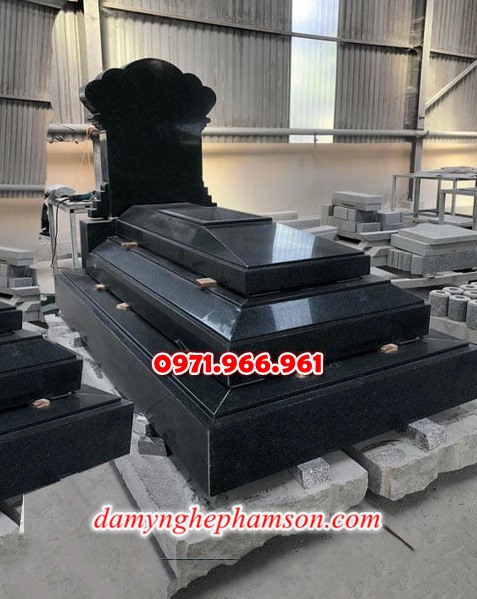 bia mộ đá xanh đẹp, giá bán mộ đá nguyên khối lắp sắp, địa chĩ nơi chỗ bán mộ đá hoa cương granite, kích thước mộ đá tự nhiên chuẩn phong thủy, thiết kế mộ đá trắng vàng theo yêu cầu, lắp đặt mộ đá cao cấp trọn gói theo yêu càu, mộ ông bà bố mẹ gia đình xây đá, mộ ốp đá xanh đen cẩm thạch, mẫu mộ đá đơn giản tam cấp không mái, mộ gia tộc song thân phu thê có mái che, kim tĩnh huyệt mộ bằng đá chôn tươi sang cát, nhà mồ mả để thề lưu giũ hũ lọ tro cốt, mộ sư bảo tháp ba năm bẩy chín tầng hình vuông lục lăng bát giác, mộ đôi tròn sang cát hỏa hung địa táng,