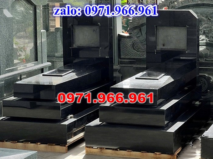 bia mộ đá xanh đẹp, giá bán mộ đá nguyên khối lắp sắp, địa chĩ nơi chỗ bán mộ đá hoa cương granite, kích thước mộ đá tự nhiên chuẩn phong thủy, thiết kế mộ đá trắng vàng theo yêu cầu, lắp đặt mộ đá cao cấp trọn gói theo yêu càu, mộ ông bà bố mẹ gia đình xây đá, mộ ốp đá xanh đen cẩm thạch, mẫu mộ đá đơn giản tam cấp không mái, mộ gia tộc song thân phu thê có mái che, kim tĩnh huyệt mộ bằng đá chôn tươi sang cát, nhà mồ mả để thề lưu giũ hũ lọ tro cốt, mộ sư bảo tháp ba năm bẩy chín tầng hình vuông lục lăng bát giác, mộ đôi tròn sang cát hỏa hung địa táng,