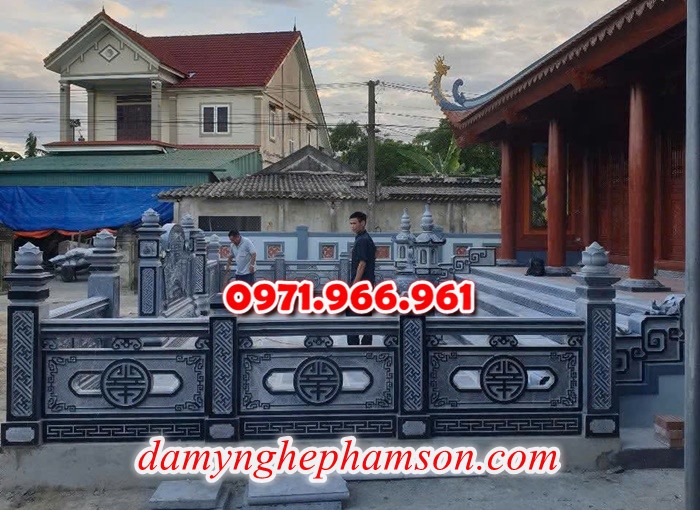 lan can nhà thờ dòng ho, gia đình, lan can đình chùa, lan can nghĩa trang, khu lăng mộ, gia đình, lan can nơi tâm linh, hàng rào từ đường, dòng họ, hàng rào, biệt thự, sân vườn, hàng rào lăng thờ,  nghĩa trang , gia đình, giá bán theo thỏa thuận, kích thước theo nhu cầu khách hàng, bên em chuyên sản xuất, lắp đặt, hoàn thiện theo nhu cầu, tâm linh của gia đình