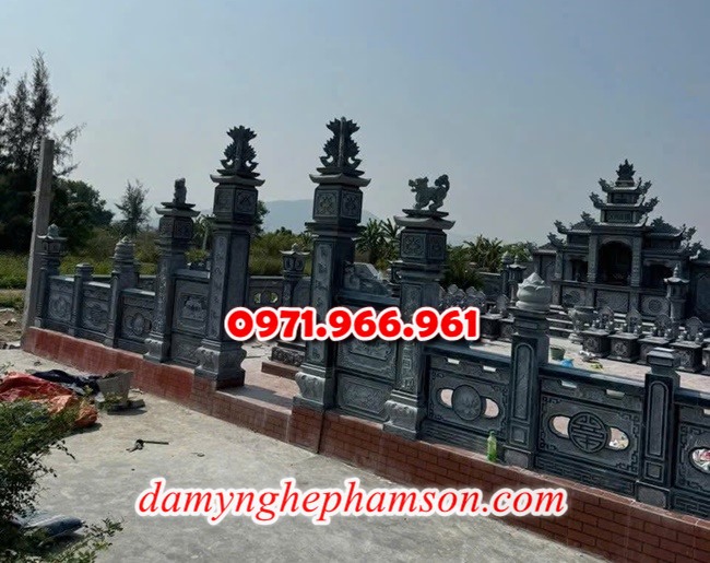 lan can nhà thờ dòng ho, gia đình, lan can đình chùa, lan can nghĩa trang, khu lăng mộ, gia đình, lan can nơi tâm linh, hàng rào từ đường, dòng họ, hàng rào, biệt thự, sân vườn, hàng rào lăng thờ,  nghĩa trang , gia đình, giá bán theo thỏa thuận, kích thước theo nhu cầu khách hàng, bên em chuyên sản xuất, lắp đặt, hoàn thiện theo nhu cầu, tâm linh của gia đình