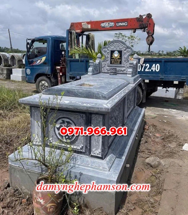 bia mộ đá xanh đẹp, giá bán mộ đá nguyên khối lắp sắp, địa chĩ nơi chỗ bán mộ đá hoa cương granite, kích thước mộ đá tự nhiên chuẩn phong thủy, thiết kế mộ đá trắng vàng theo yêu cầu, lắp đặt mộ đá cao cấp trọn gói theo yêu càu, mộ ông bà bố mẹ gia đình xây đá, mộ ốp đá xanh đen cẩm thạch, mẫu mộ đá đơn giản tam cấp không mái, mộ gia tộc song thân phu thê có mái che, kim tĩnh huyệt mộ bằng đá chôn tươi sang cát, nhà mồ mả để thề lưu giũ hũ lọ tro cốt, mộ sư bảo tháp ba năm bẩy chín tầng hình vuông lục lăng bát giác, mộ đôi tròn sang cát hỏa hung địa táng,