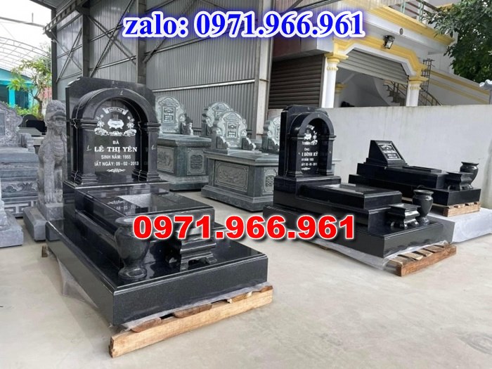 bia mộ đá xanh đẹp, giá bán mộ đá nguyên khối lắp sắp, địa chĩ nơi chỗ bán mộ đá hoa cương granite, kích thước mộ đá tự nhiên chuẩn phong thủy, thiết kế mộ đá trắng vàng theo yêu cầu, lắp đặt mộ đá cao cấp trọn gói theo yêu càu, mộ ông bà bố mẹ gia đình xây đá, mộ ốp đá xanh đen cẩm thạch, mẫu mộ đá đơn giản tam cấp không mái, mộ gia tộc song thân phu thê có mái che, kim tĩnh huyệt mộ bằng đá chôn tươi sang cát, nhà mồ mả để thề lưu giũ hũ lọ tro cốt, mộ sư bảo tháp ba năm bẩy chín tầng hình vuông lục lăng bát giác, mộ đôi tròn sang cát hỏa hung địa táng,