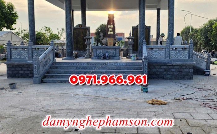 lan can nhà thờ dòng ho, gia đình, lan can đình chùa, lan can nghĩa trang, khu lăng mộ, gia đình, lan can nơi tâm linh, hàng rào từ đường, dòng họ, hàng rào, biệt thự, sân vườn, hàng rào lăng thờ,  nghĩa trang , gia đình, giá bán theo thỏa thuận, kích thước theo nhu cầu khách hàng, bên em chuyên sản xuất, lắp đặt, hoàn thiện theo nhu cầu, tâm linh của gia đình