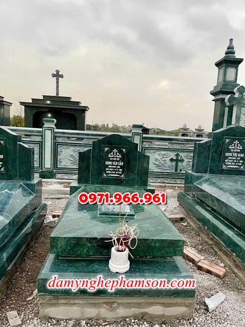 lan can nhà thờ dòng ho, gia đình, lan can đình chùa, lan can nghĩa trang, khu lăng mộ, gia đình, lan can nơi tâm linh, hàng rào từ đường, dòng họ, hàng rào, biệt thự, sân vườn, hàng rào lăng thờ, nghĩa trang , gia đình, giá bán theo thỏa thuận, kích thước theo nhu cầu khách hàng, bên em chuyên sản xuất, lắp đặt, hoàn thiện theo nhu cầu, tâm linh của gia đình