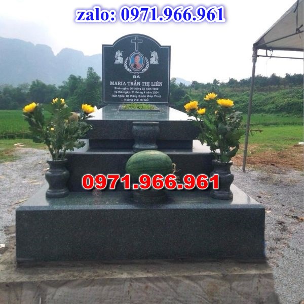 ia mộ đá xanh đẹp, giá bán mộ đá nguyên khối lắp sắp, địa chĩ nơi chỗ bán mộ đá hoa cương granite, kích thước mộ đá tự nhiên chuẩn phong thủy, thiết kế mộ đá trắng vàng theo yêu cầu, lắp đặt mộ đá cao cấp trọn gói theo yêu càu, mộ ông bà bố mẹ gia đình xây đá, mộ ốp đá xanh đen cẩm thạch, mẫu mộ đá đơn giản tam cấp không mái, mộ gia tộc song thân phu thê có mái che, kim tĩnh huyệt mộ bằng đá chôn tươi sang cát, nhà mồ mả để thề lưu giũ hũ lọ tro cốt, mộ sư bảo tháp ba năm bẩy chín tầng hình vuông lục lăng bát giác, mộ đôi tròn sang cát hỏa hung địa táng,