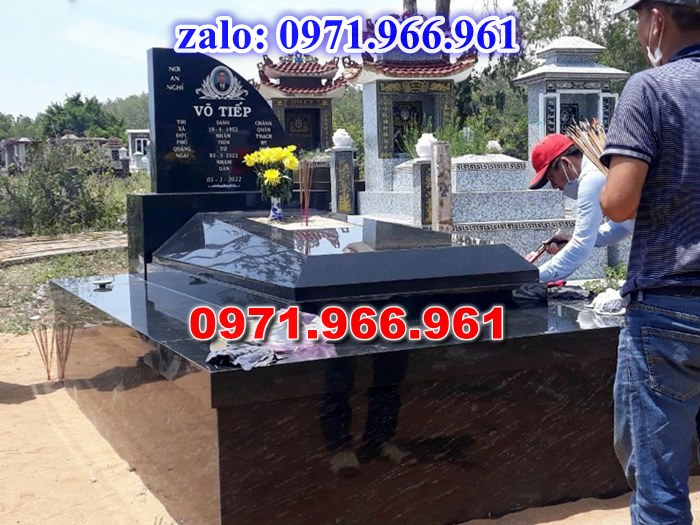 bia mộ đá xanh đẹp, giá bán mộ đá nguyên khối lắp sắp, địa chĩ nơi chỗ bán mộ đá hoa cương granite, kích thước mộ đá tự nhiên chuẩn phong thủy, thiết kế mộ đá trắng vàng theo yêu cầu, lắp đặt mộ đá cao cấp trọn gói theo yêu càu, mộ ông bà bố mẹ gia đình xây đá, mộ ốp đá xanh đen cẩm thạch, mẫu mộ đá đơn giản tam cấp không mái, mộ gia tộc song thân phu thê có mái che, kim tĩnh huyệt mộ bằng đá chôn tươi sang cát, nhà mồ mả để thề lưu giũ hũ lọ tro cốt, mộ sư bảo tháp ba năm bẩy chín tầng hình vuông lục lăng bát giác, mộ đôi tròn sang cát hỏa hung địa táng,