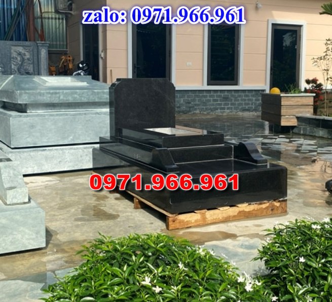 bia mộ đá xanh đẹp, giá bán mộ đá nguyên khối lắp sắp, địa chĩ nơi chỗ bán mộ đá hoa cương granite, kích thước mộ đá tự nhiên chuẩn phong thủy, thiết kế mộ đá trắng vàng theo yêu cầu, lắp đặt mộ đá cao cấp trọn gói theo yêu càu, mộ ông bà bố mẹ gia đình xây đá, mộ ốp đá xanh đen cẩm thạch, mẫu mộ đá đơn giản tam cấp không mái, mộ gia tộc song thân phu thê có mái che, kim tĩnh huyệt mộ bằng đá chôn tươi sang cát, nhà mồ mả để thề lưu giũ hũ lọ tro cốt, mộ sư bảo tháp ba năm bẩy chín tầng hình vuông lục lăng bát giác, mộ đôi tròn sang cát hỏa hung địa táng,