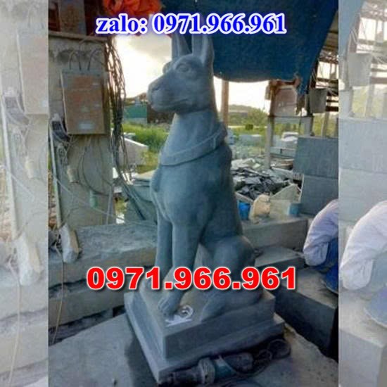 chó đá phong thủy trước nhà, chó đá trấn trạch lăng mộ nhà thờ, chó đá nguyên khối chạm điêu khắc, tượng chó đá cổ trước chùa từ đường miếu,  ngoài chùa, cửa đình, nhà thờ dòng họ gia đình, linh thiêng, được điêu khắc tinh sảo, bằng đá xanh ninh bình, đá thanh hóa, đá trắng, đá vàng, đá thạch anh, đá granite, theo yêu cầu của khách hàng