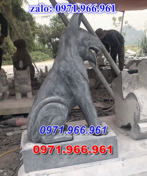 chó đá phong thủy trước nhà, chó đá trấn trạch lăng mộ nhà thờ, chó đá nguyên khối chạm điêu khắc, tượng chó đá cổ trước chùa từ đường miếu,  ngoài chùa, cửa đình, nhà thờ dòng họ gia đình, linh thiêng, được điêu khắc tinh sảo, bằng đá xanh ninh bình, đá thanh hóa, đá trắng, đá vàng, đá thạch anh, đá granite, theo yêu cầu của khách hàng