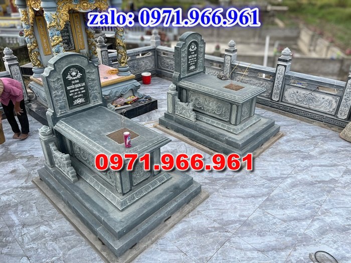 bia mộ đá xanh đẹp, giá bán mộ đá nguyên khối lắp sắp, địa chĩ nơi chỗ bán mộ đá hoa cương granite, kích thước mộ đá tự nhiên chuẩn phong thủy, thiết kế mộ đá trắng vàng theo yêu cầu, lắp đặt mộ đá cao cấp trọn gói theo yêu càu, mộ ông bà bố mẹ gia đình xây đá, mộ ốp đá xanh đen cẩm thạch, mẫu mộ đá đơn giản tam cấp không mái, mộ gia tộc song thân phu thê có mái che, kim tĩnh huyệt mộ bằng đá chôn tươi sang cát, nhà mồ mả để thề lưu giũ hũ lọ tro cốt, mộ sư bảo tháp ba năm bẩy chín tầng hình vuông lục lăng bát giác, mộ đôi tròn sang cát hỏa hung địa táng,