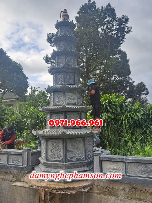 bia mộ đá xanh đẹp, giá bán mộ đá nguyên khối lắp sắp, địa chĩ nơi chỗ bán mộ đá hoa cương granite, kích thước mộ đá tự nhiên chuẩn phong thủy, thiết kế mộ đá trắng vàng theo yêu cầu, lắp đặt mộ đá cao cấp trọn gói theo yêu càu, mộ ông bà bố mẹ gia đình xây đá, mộ ốp đá xanh đen cẩm thạch, mẫu mộ đá đơn giản tam cấp không mái, mộ gia tộc song thân phu thê có mái che, kim tĩnh huyệt mộ bằng đá chôn tươi sang cát, nhà mồ mả để thề lưu giũ hũ lọ tro cốt, mộ sư bảo tháp ba năm bẩy chín tầng hình vuông lục lăng bát giác, mộ đôi tròn sang cát hỏa hung địa táng,