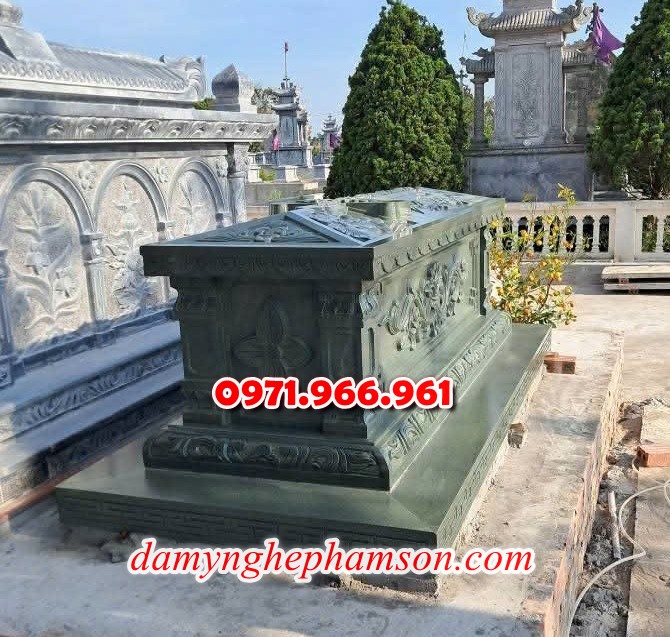 bia mộ đá xanh đẹp, giá bán mộ đá nguyên khối lắp sắp, địa chĩ nơi chỗ bán mộ đá hoa cương granite, kích thước mộ đá tự nhiên chuẩn phong thủy, thiết kế mộ đá trắng vàng theo yêu cầu, lắp đặt mộ đá cao cấp trọn gói theo yêu càu, mộ ông bà bố mẹ gia đình xây đá, mộ ốp đá xanh đen cẩm thạch, mẫu mộ đá đơn giản tam cấp không mái, mộ gia tộc song thân phu thê có mái che, kim tĩnh huyệt mộ bằng đá chôn tươi sang cát, nhà mồ mả để thề lưu giũ hũ lọ tro cốt, mộ sư bảo tháp ba năm bẩy chín tầng hình vuông lục lăng bát giác, mộ đôi tròn sang cát hỏa hung địa táng,