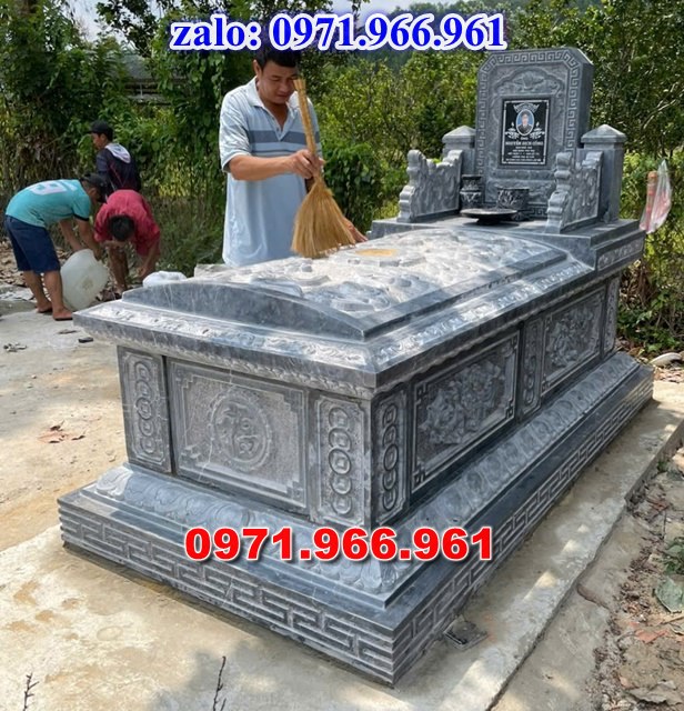 bia mộ đá xanh đẹp, giá bán mộ đá nguyên khối lắp sắp, địa chĩ nơi chỗ bán mộ đá hoa cương granite, kích thước mộ đá tự nhiên chuẩn phong thủy, thiết kế mộ đá trắng vàng theo yêu cầu, lắp đặt mộ đá cao cấp trọn gói theo yêu càu, mộ ông bà bố mẹ gia đình xây đá, mộ ốp đá xanh đen cẩm thạch, mẫu mộ đá đơn giản tam cấp không mái, mộ gia tộc song thân phu thê có mái che, kim tĩnh huyệt mộ bằng đá chôn tươi sang cát, nhà mồ mả để thề lưu giũ hũ lọ tro cốt, mộ sư bảo tháp ba năm bẩy chín tầng hình vuông lục lăng bát giác, mộ đôi tròn sang cát hỏa hung địa táng,