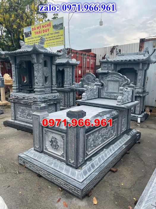 bia mộ đá xanh đẹp, giá bán mộ đá nguyên khối lắp sắp, địa chĩ nơi chỗ bán mộ đá hoa cương granite, kích thước mộ đá tự nhiên chuẩn phong thủy, thiết kế mộ đá trắng vàng theo yêu cầu, lắp đặt mộ đá cao cấp trọn gói theo yêu càu, mộ ông bà bố mẹ gia đình xây đá, mộ ốp đá xanh đen cẩm thạch, mẫu mộ đá đơn giản tam cấp không mái, mộ gia tộc song thân phu thê có mái che, kim tĩnh huyệt mộ bằng đá chôn tươi sang cát, nhà mồ mả để thề lưu giũ hũ lọ tro cốt, mộ sư bảo tháp ba năm bẩy chín tầng hình vuông lục lăng bát giác, mộ đôi tròn sang cát hỏa hung địa táng,