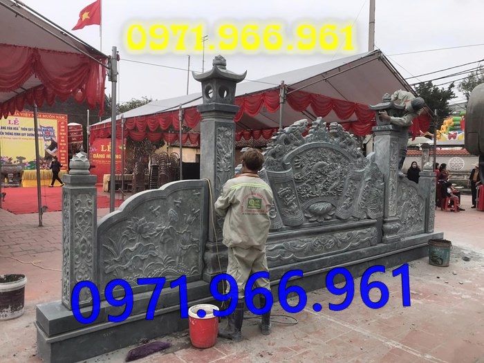cuốn thư hay còn gọi bức bình phong trấn trạch bằng đá tự nhiên nguyên khối được đặt trong sân nhà thờ họ,bức cuốn thư chạm rồng phượng trước khu tâm linh đình làng, bức bình phong phong thủy đá xanh rêu trước khu lăng mộ gia đình đẹp, chuyên thiết kế cuốn thư bình phong theo yêu cầu khách hàng