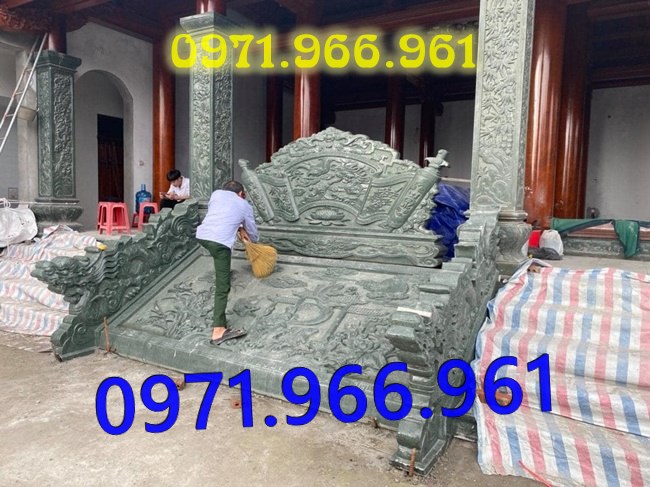 mẫu tượng rồng đá nguyên khối phong thủy trước nhà thờ họ, gia đình,  rồng đá xanh ninh bình được điêu khắc thủ công trước cổng, rồng đá phong thủy trước sân vườn, khu tâm linh, rồng đá tự nhiên trước cổng khu lăng mộ, và những nơi trang nghiêm 