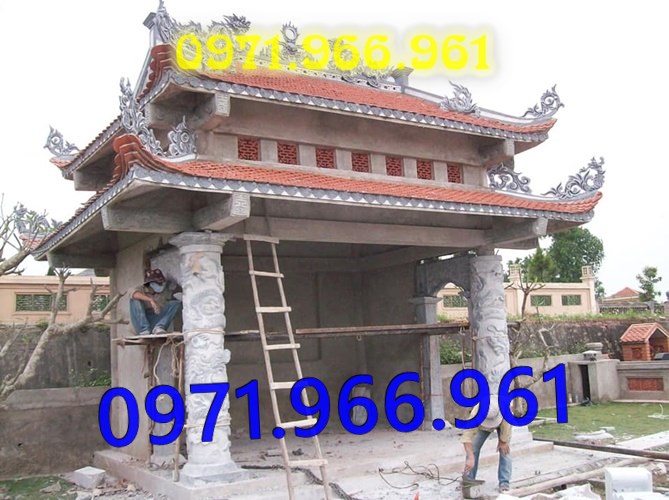mẫu cột đá tự nhiên nguyên khối trước hiên nhà gia đình, nhà thờ, cột đá xanh đen phong thủy trước nhà thờ dòng họ, cột đá nhà gỗ chạm khắc hoa văn tinh sảo, cột đá đồng trụ, sân vườn, cột đá đình chùa bền vững cho khách hàng