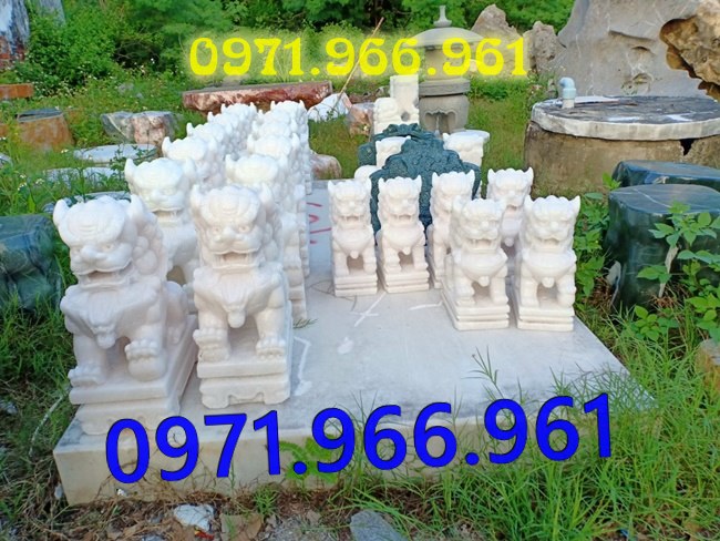 mẫu kỳ lân đá phong thủy canh cổng, kỳ lân đá tự nhiên nguyên khối trấn yểm trước nhà, kỳ lân đá cẩm thạch trước nhà thờ họ, kỳ lân đá biệt thự mang lại tài lộc may mắn cho gia chủ, kỳ lân đá được điêu khắc chạm trổ tinh sảo theo nhu cầu khách hàng