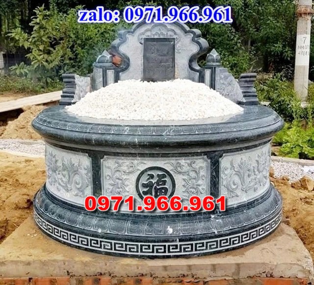 mẫu mộ tròn bằng đá nguyên khối cao cấp cho phần mộ tổ tiên, mộ tròn bằng đá xanh rêu được ưu chuộng nhất hiện nay cho phần mộ gia đình, mộ tròn bằng đá cao cấp chạm khắc hoa văn tinh xảo theo yêu cầu, mộ tròn bằng đá đẹp chuẩn kích thước phong thủy cho ông bà,cha mẹ cao cấp