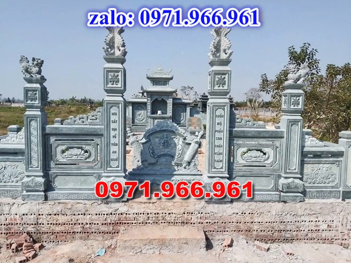 lan can bằng đá tự nhiên nguyên khối nhà thờ họ hay từ đường, lan can đá xanh rêu cho khu lăng mộ gia đình, nghĩa trang, khu lịch tâm linh, lan can khu biệt thự sân vườn được chạm khắc hoa văn tinh xảo theo yêu cầu, lan can tường rào đá phong thủy, trấn trạch, cao cấp, bền đẹp, giá rẻ cho khách hàng 