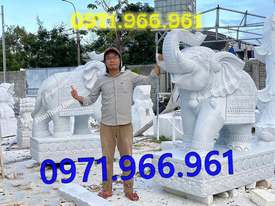 voi bằng đá tự nhiên nguyên khối canh cổng phong thủy trước nhà, voi đá sân vườn, trang trí khu biệt thự, voi đá nhà thờ họ, trấn trạch khu lăng mộ, voi đá phong thủy mang tài lộc, thịnh vượng, bình an, voi đá đặt trước cửa công ty, trang trí trong các công trình tâm linh