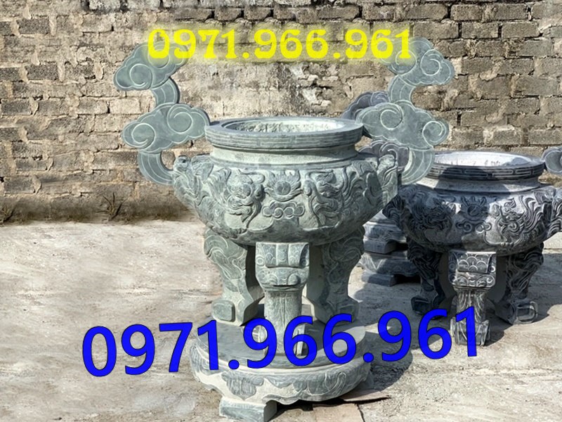 lư đỉnh bằng đá tự nhiên nguyên khối cao cấp ngoài trời bền đẹp, lư đỉnh đá phong thủy chuẩn tâm linh trước nhà thờ họ hay từ đường, lư đỉnh đá thờ cúng tâm linh khu lăng mộ, lư đỉnh đá xanh trước cổng tam quan hay khu tưởng niệm, thiết kế lư đỉnh đá cao cấp theo yêu cầu khách hàng 