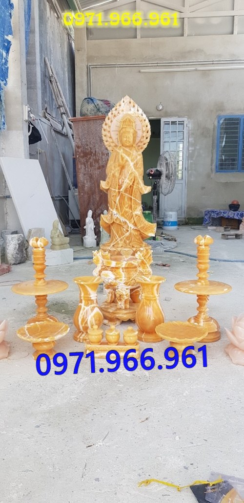 mẫu bát hương lọ hoa đá đẹp cho từ đường nhà thờ họ, bát hương lọ hoa đá tự nhiên nguyên khối cho khu lăng mộ chuẩn phong thủy, bát hương lọ hoa trang trí bàn thờ được chạm khắc hoa văn tinh xảo, mẫu bát hương lọ hoa thờ cúng gia tiên, thần linh, ngoài trời bền đẹp theo thời gian, lọ hoa bát hương đẹp giá rẻ theo yêu cầu của khách hàng 