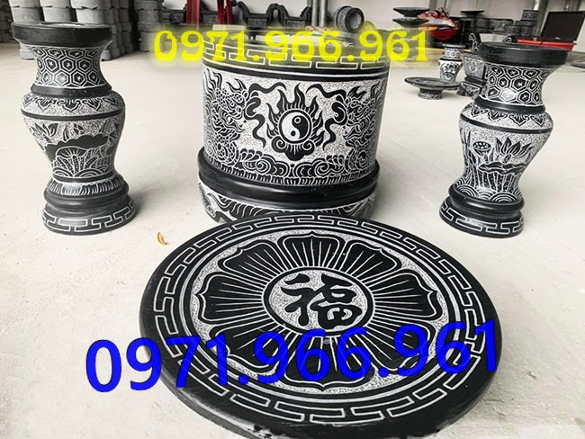mẫu bát hương lọ hoa đá đẹp cho từ đường nhà thờ họ, bát hương lọ hoa đá tự nhiên nguyên khối cho khu lăng mộ chuẩn phong thủy, bát hương lọ hoa trang trí bàn thờ được chạm khắc hoa văn tinh xảo, mẫu bát hương lọ hoa thờ cúng gia tiên, thần linh, ngoài trời bền đẹp theo thời gian, lọ hoa bát hương đẹp giá rẻ theo yêu cầu của khách hàng