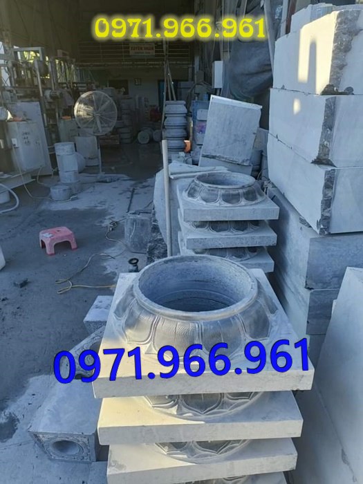 mẫu chân tảng đá tự nhiên nguyên khối, chân tảng đá kê cột gỗ nhà thờ, chân tảng đá xanh phong thủy trong từ đường, chân tảng đá cột hiên nhà gỗ ba gian, chân tảng đá đình chùa khu tâm linh nhà cổ, chân tảng đá xanh đen, chân tảng đá xanh rêu, chân tảng đá granite, chân tảng đá vàng