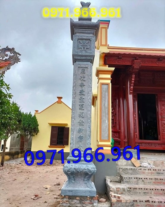 mẫu cột đá tự nhiên nguyên khối trước hiên nhà gia đình, nhà thờ, cột đá xanh đen phong thủy trước nhà thờ dòng họ, cột đá nhà gỗ chạm khắc hoa văn tinh sảo, cột đá đồng trụ, sân vườn, cột đá đình chùa bền vững cho khách hàng