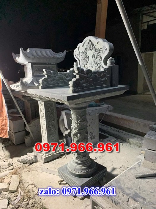 mẫu bàn thờ thiên bằng đá đẹp ngoài trời trước nhà hợp phong thủy, bàn thờ thiên đá xanh nguyên khối trong sân vườn, biệt thự, bàn thờ thiên chạm khắc hoa văn đẹp chuẩn phong thủy trước nhà thờ dòng họ, bàn thờ thiên là nét tâm linh, hút tài lộc cho gia chủ