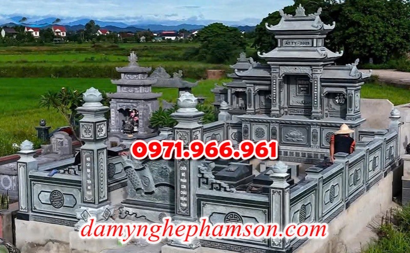 mẫu nghĩa trang nhà mồ cho khu lăng mộ dòng họ, gia đình bằng đá xanh rêu, xanh đen đẹp nhất hiện nay, khu nghĩa trang bằng đá tự nhiên nguyên khối chất lượng cao, khu nghĩa trang nhà mồ đá phong thủy chuẩn tâm linh được chạm khắc hoa văn tinh xảo theo yêu cầu khách hàng