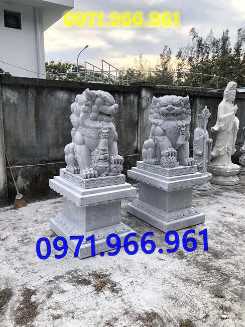 mẫu kỳ lân đá phong thủy canh cổng, kỳ lân đá tự nhiên nguyên khối trấn yểm trước nhà, kỳ lân đá cẩm thạch trước nhà thờ họ, kỳ lân đá biệt thự mang lại tài lộc may mắn cho gia chủ, kỳ lân đá được điêu khắc chạm trổ tinh sảo theo nhu cầu khách hàng