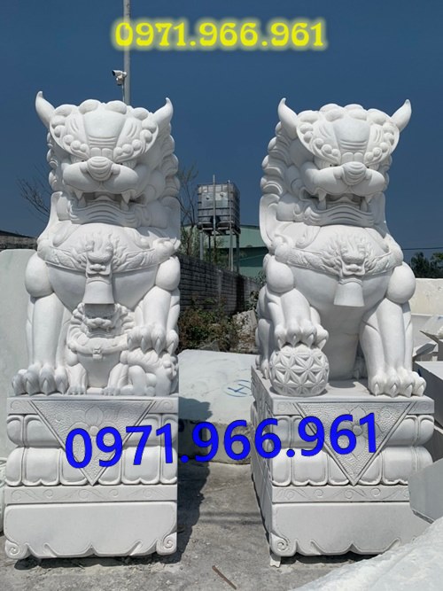 mẫu kỳ lân đá phong thủy canh cổng, kỳ lân đá tự nhiên nguyên khối trấn yểm trước nhà, kỳ lân đá cẩm thạch trước nhà thờ họ, kỳ lân đá biệt thự mang lại tài lộc may mắn cho gia chủ, kỳ lân đá được điêu khắc chạm trổ tinh sảo theo nhu cầu khách hàng