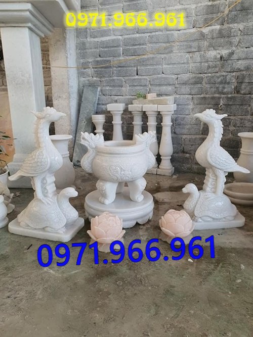 mẫu bát hương lọ hoa đá đẹp cho từ đường nhà thờ họ, bát hương lọ hoa đá tự nhiên nguyên khối cho khu lăng mộ chuẩn phong thủy, bát hương lọ hoa trang trí bàn thờ được chạm khắc hoa văn tinh xảo, mẫu bát hương lọ hoa thờ cúng gia tiên, thần linh, ngoài trời bền đẹp theo thời gian, lọ hoa bát hương đẹp giá rẻ theo yêu cầu của khách hàng 