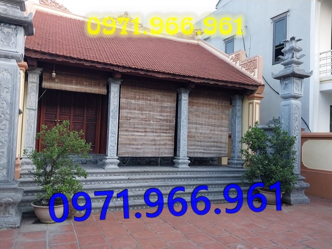 mẫu cột đá tự nhiên nguyên khối trước hiên nhà gia đình, nhà thờ, cột đá xanh đen phong thủy trước nhà thờ dòng họ, cột đá nhà gỗ chạm khắc hoa văn tinh sảo, cột đá đồng trụ, sân vườn, cột đá đình chùa bền vững cho khách hàng