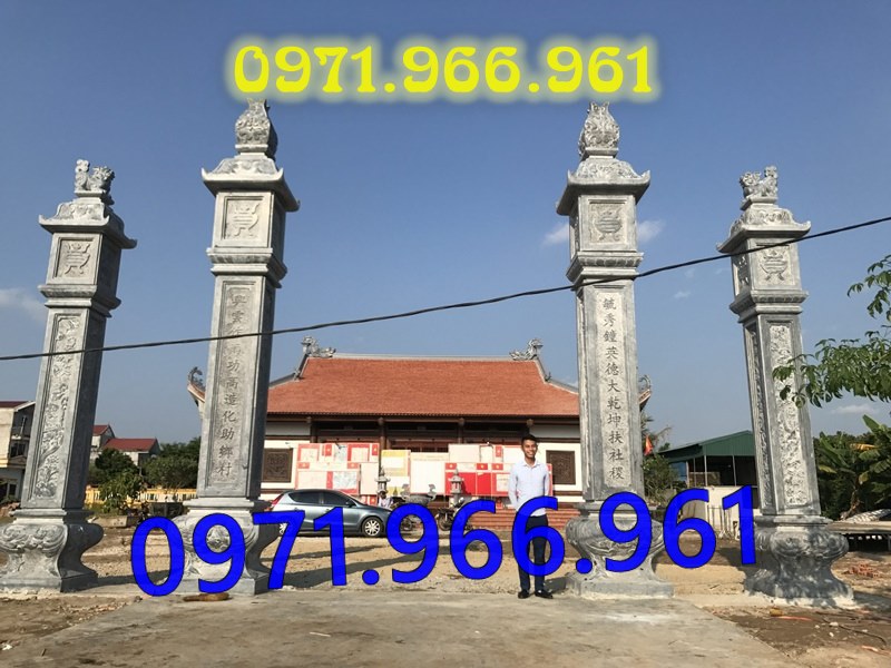 mẫu cột đá tự nhiên nguyên khối trước hiên nhà gia đình, nhà thờ, cột đá xanh đen phong thủy trước nhà thờ dòng họ, cột đá nhà gỗ chạm khắc hoa văn tinh sảo, cột đá đồng trụ, sân vườn, cột đá đình chùa bền vững cho khách hàng