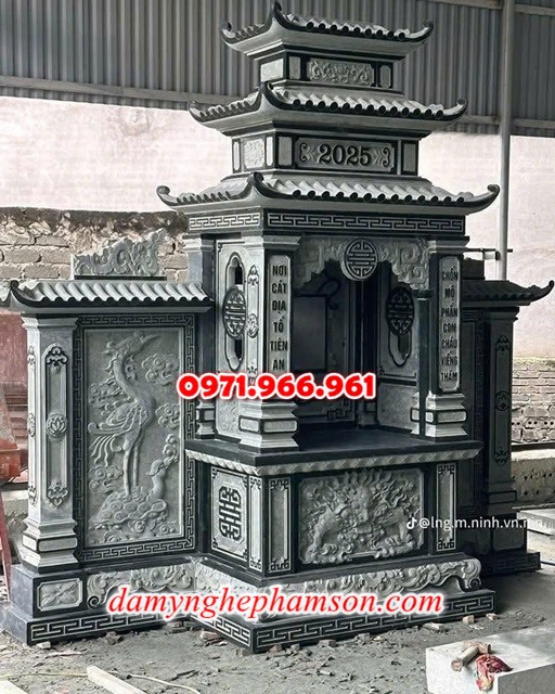 mẫu lăng thờ cho khu lăng mộ gia đình đá tự nhiên nguyên khối đẹp, lăng thờ đá phong thủy cho dòng họ cao cấp, lăng thờ được chạm khắc hoa văn tinh xảo tạo lên sự trang nghiêm cho gia đình, chuyên tư vấn và thiết kế lăng thờ bằng đá theo yêu cầu khách hàng