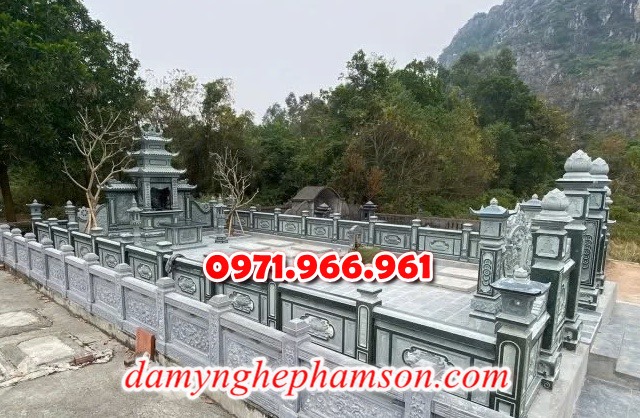 lan can bằng đá tự nhiên nguyên khối nhà thờ họ hay từ đường, lan can đá xanh rêu cho khu lăng mộ gia đình, nghĩa trang, khu lịch tâm linh, lan can khu biệt thự sân vườn được chạm khắc hoa văn tinh xảo theo yêu cầu, lan can tường rào đá phong thủy, trấn trạch, cao cấp, bền đẹp, giá rẻ cho khách hàng
