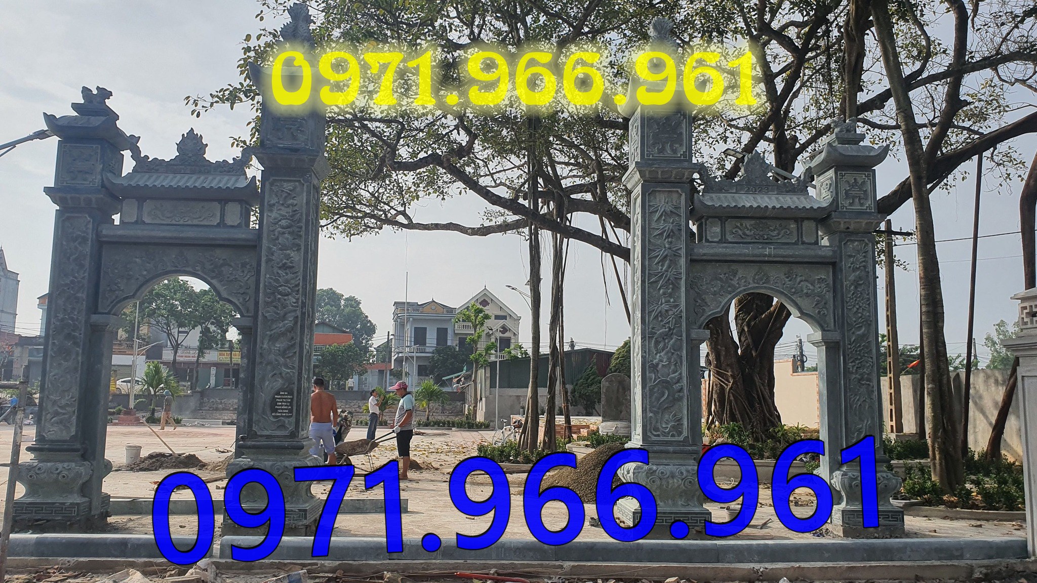 mẫu cổng đá xanh tự nhiên nguyên khối, cổng đá trước nhà thờ từ đường dòng họ, cổng đá tam quan đình làng khu tâm linh chùa, cổng đá hợp phong thủy khu lăng mộ gia đình, cổng đá nhà cổ khu biệt thự theo khách hàng 