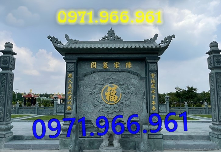 cuốn thư hay còn gọi bức bình phong trấn trạch bằng đá tự nhiên nguyên khối được đặt trong sân nhà thờ họ,bức cuốn thư chạm rồng phượng trước khu tâm linh đình làng, bức bình phong phong thủy đá xanh rêu trước khu lăng mộ gia đình đẹp, chuyên thiết kế cuốn thư bình phong theo yêu cầu khách hàng