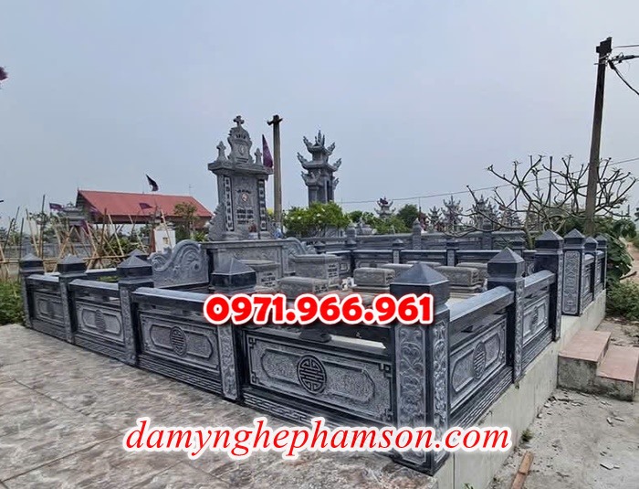 lan can bằng đá tự nhiên nguyên khối nhà thờ họ hay từ đường, lan can đá xanh rêu cho khu lăng mộ gia đình, nghĩa trang, khu lịch tâm linh, lan can khu biệt thự sân vườn được chạm khắc hoa văn tinh xảo theo yêu cầu, lan can tường rào đá phong thủy, trấn trạch, cao cấp, bền đẹp, giá rẻ cho khách hàng 