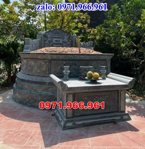 mẫu mộ tròn bằng đá nguyên khối cao cấp cho phần mộ tổ tiên, mộ tròn bằng đá xanh rêu được ưu chuộng nhất hiện nay cho phần mộ gia đình, mộ tròn bằng đá cao cấp chạm khắc hoa văn tinh xảo theo yêu cầu, mộ tròn bằng đá đẹp chuẩn kích thước phong thủy cho ông bà,cha mẹ cao cấp